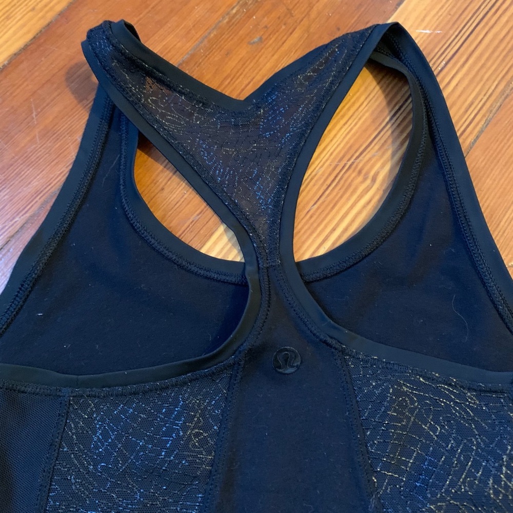 Lululemon Racerback with lace - Picture 3 of 6